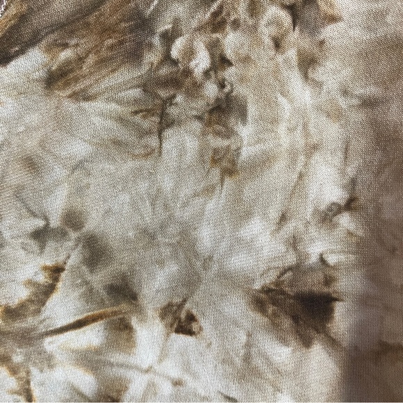 Mocha ☕️ and Cream Stretchy Plus size 3/4 Sleeve top - Picture 5 of 7